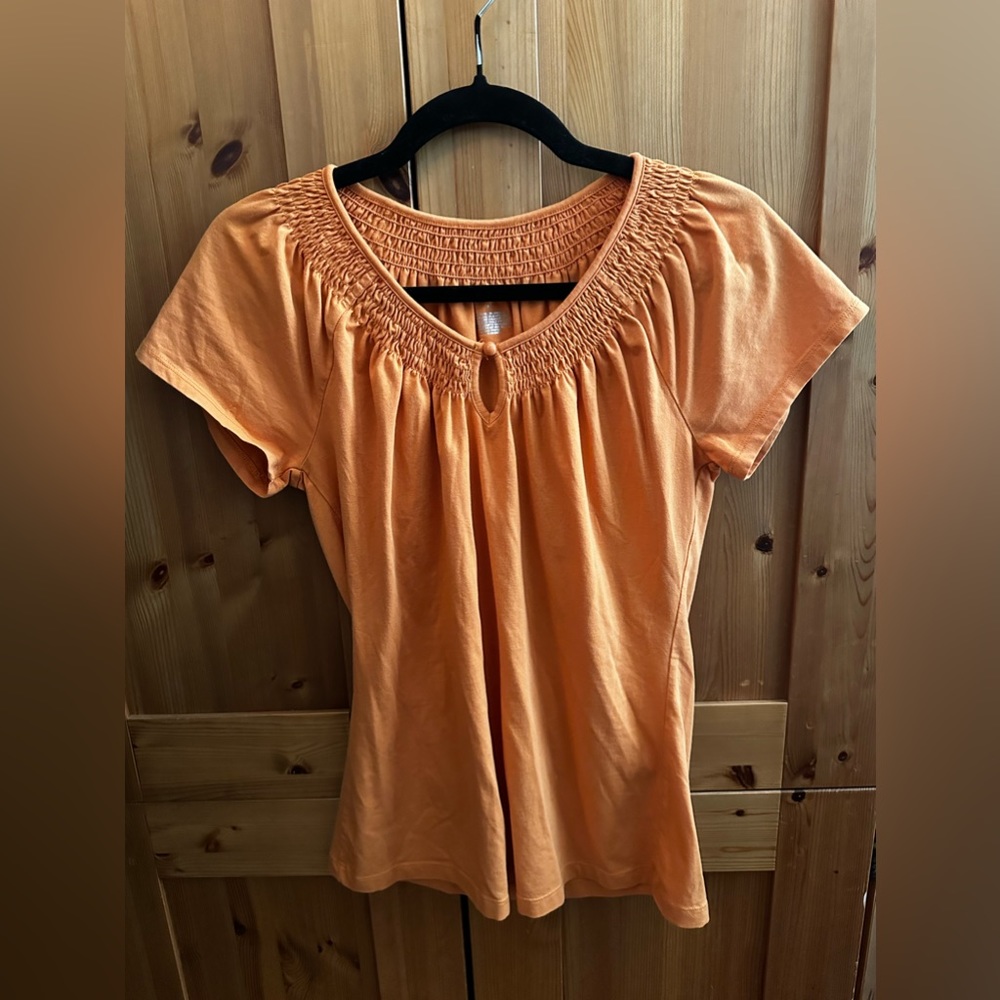 Merona tangerine color top! Great condition